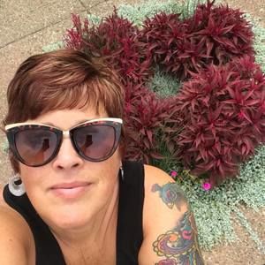 Meet your Posher, Sharon